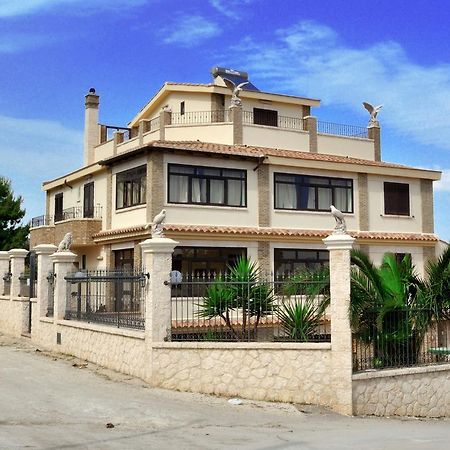 B&B Nicole Пальма-ди-Монтекьяро Экстерьер фото