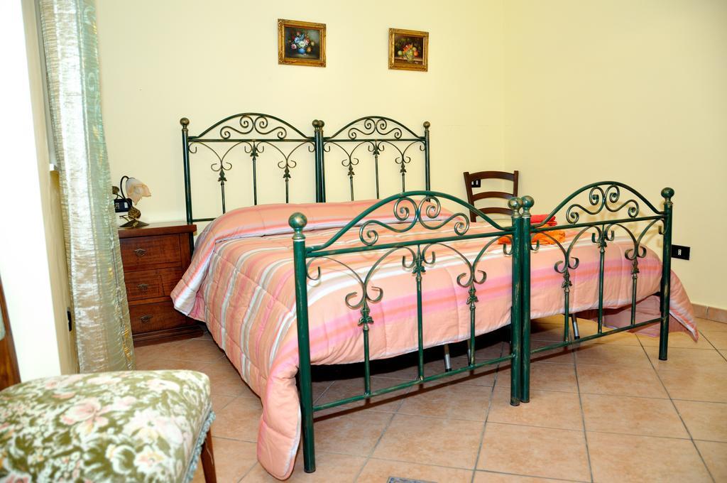 B&B Nicole Пальма-ди-Монтекьяро Экстерьер фото